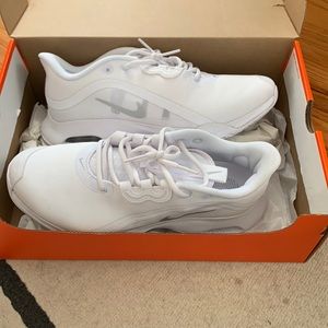 Women’s Nike air max volley